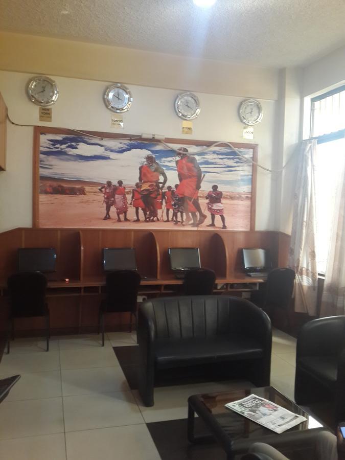 Cicada Hotel Элдорет Экстерьер фото